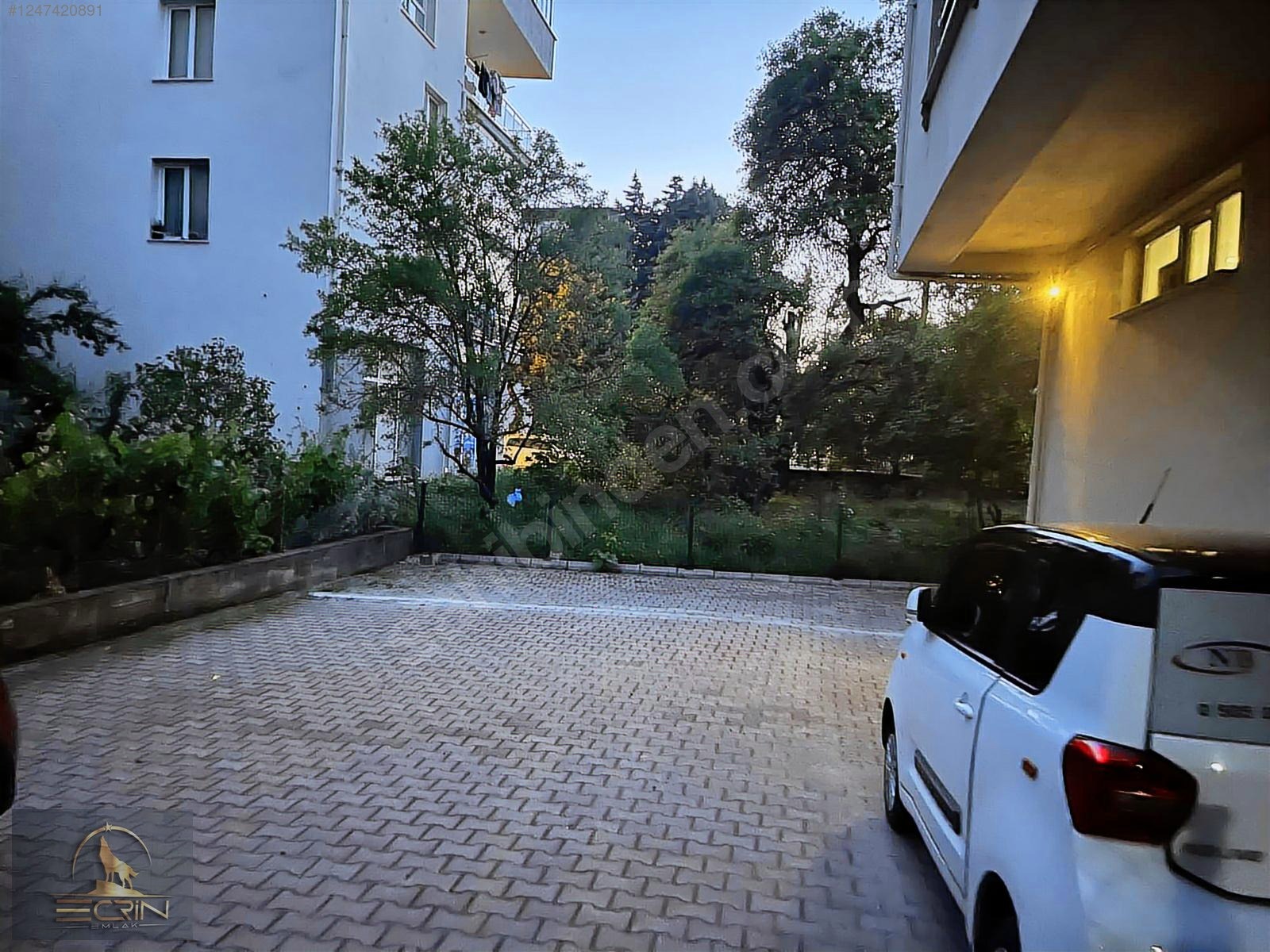 düştü Atatürk Mah. 2+1 110m2 cadde üzeri köşe daire satılık - UŞAK MERKEZ fotoğraf 4