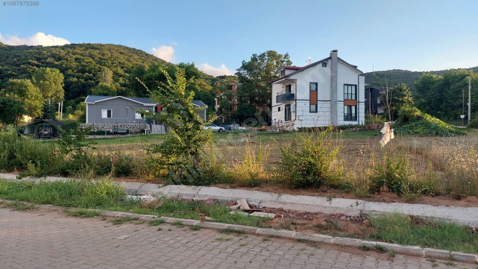 YENİKÖYDE YOLA 37 m CEPHELİ DENİZ GÖREN KONUMDA 947 M2 ARSA - KOCAELİ BAŞİSKELE fotoğraf 3