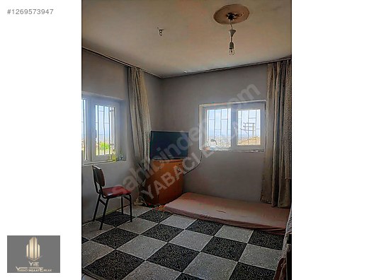 SATILIK 3 KAT BİNA + 1 EV TOP 4 KULLANILIR EV - UŞAK MERKEZ fotoğraf 2
