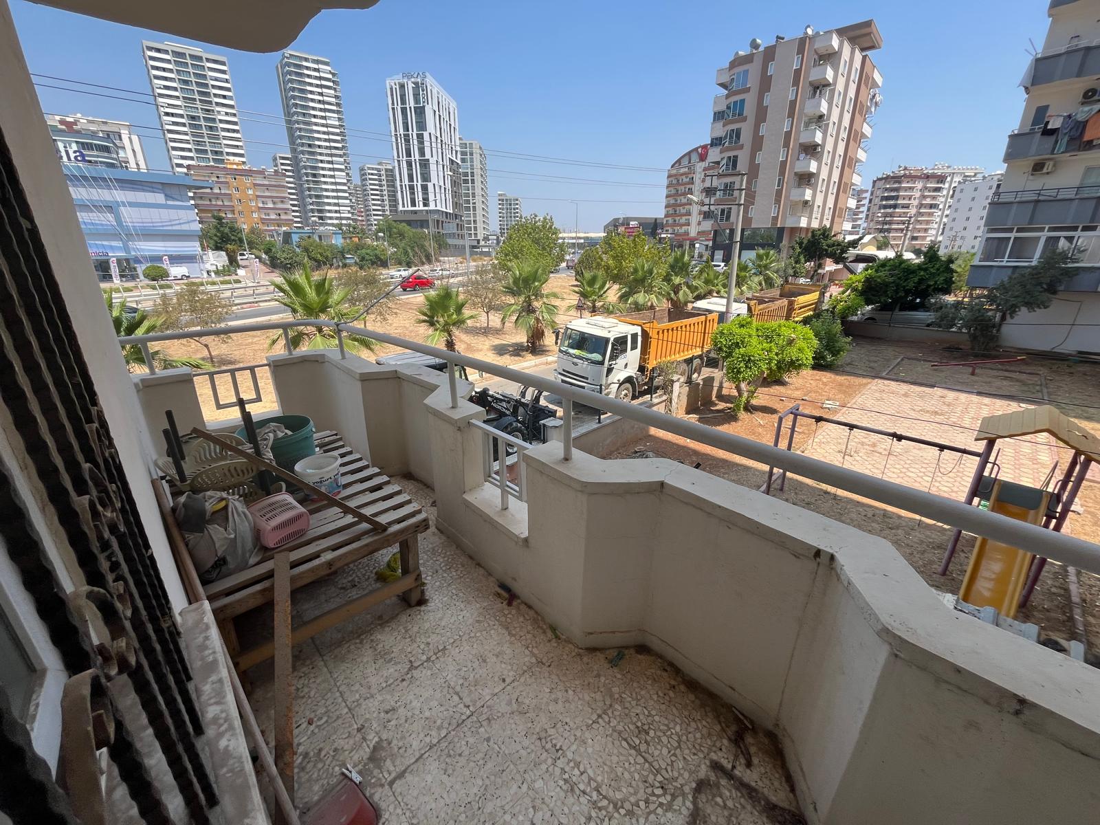 HÜRRİYET MAHALLESİNDE GENİŞ OTURUMLU 3 CEPHELİ 3+1 DAİRE - MERSİN YENİŞEHİR fotoğraf 24