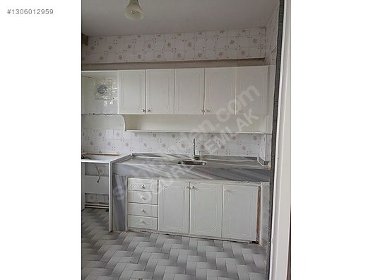 KOCAELİ KÖRFEZ YENİYALİ ARA KAT TEMİZ DAİRE KİRALIK - KOCAELİ KÖRFEZ fotoğraf 5