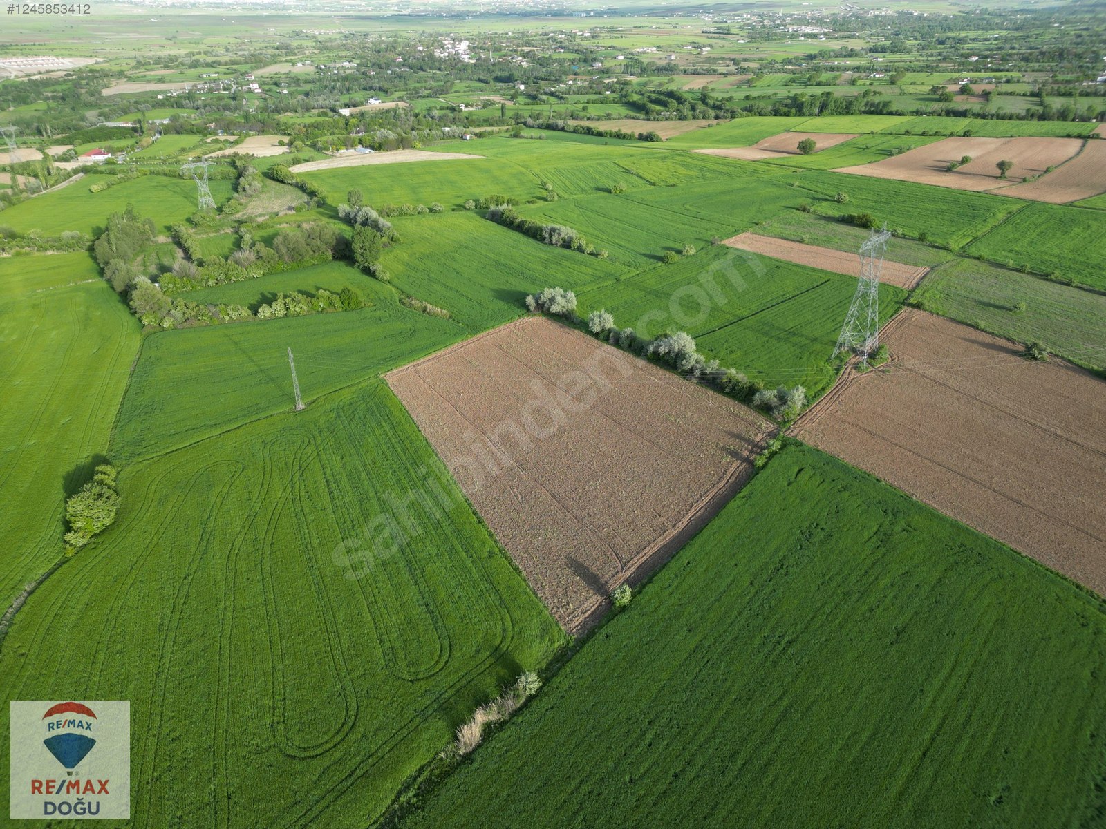 REMAX DOĞU'DAN ERZÜRÜK'DE (UZUNTARLA) MANZARALI 3.7 DÖNÜM TARLA - ELAZIĞ MERKEZ fotoğraf 2