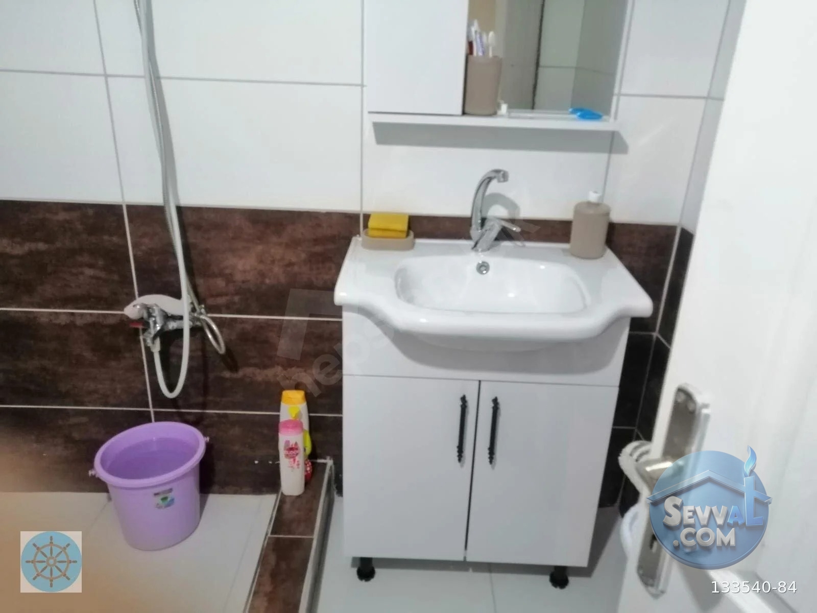 YÜZBAŞILAR ARA KAT ASKERİ KAPI YANI EŞYALI KİRALIK 2+1 - Kocaeli Gölcük fotoğraf 3