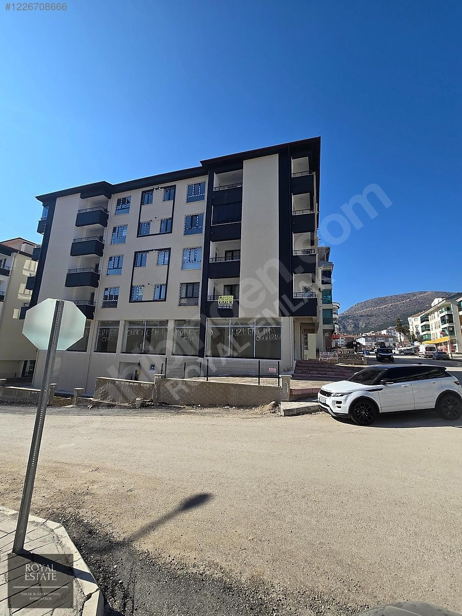 ROYAL EMLAKTAN SIFIRFUL +FUL EŞYALI 1+1 ÇOK İYİ KONMDA DAİRE - AMASYA MERKEZ fotoğraf 35