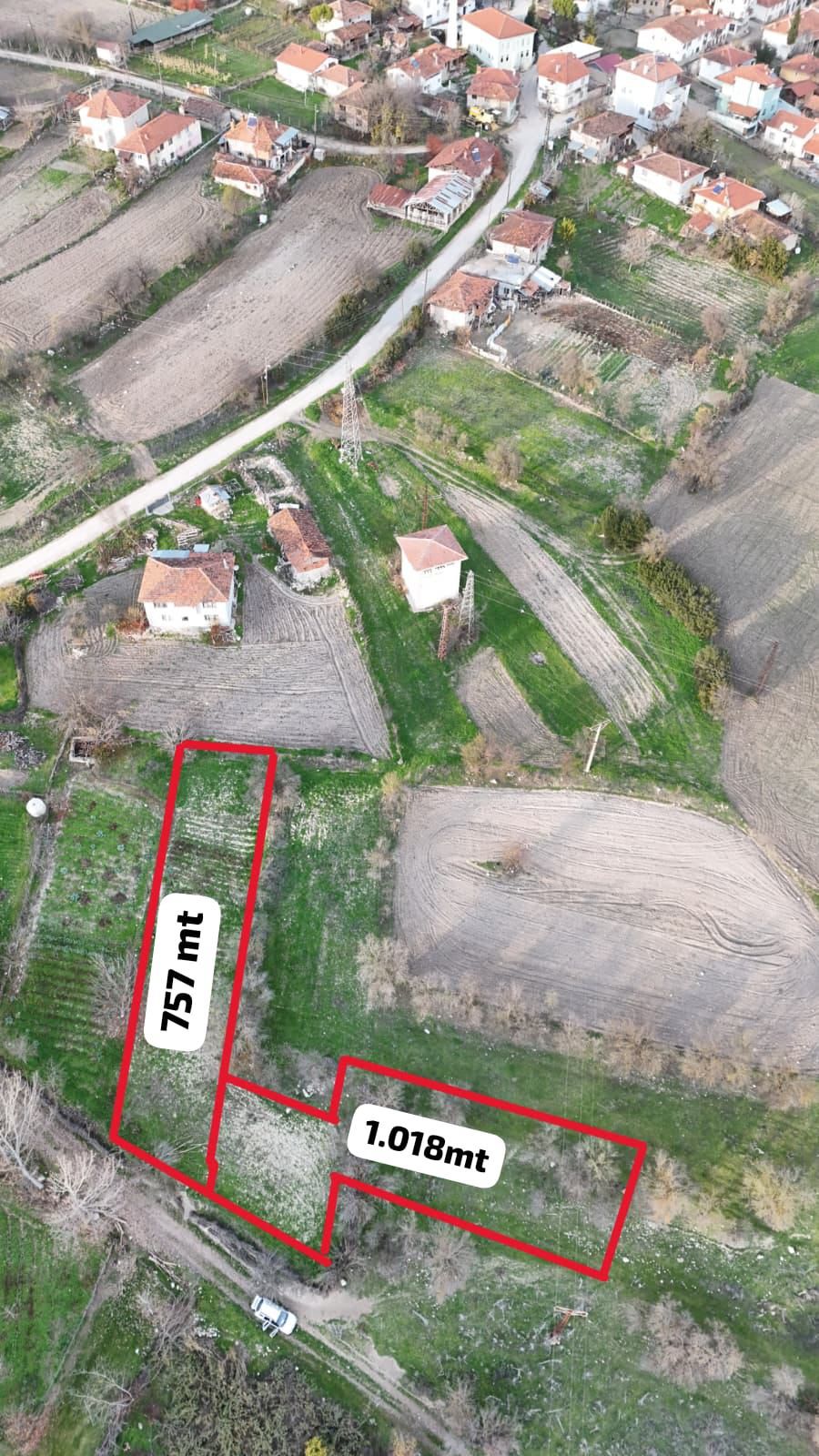 BALIKESİR DURSUNBEY GÖKÇEDAĞ KÖYÜNDE 1.018   M²  ARSA  SATILIKTIR - BALIKESİR DURSUNBEY fotoğraf 6