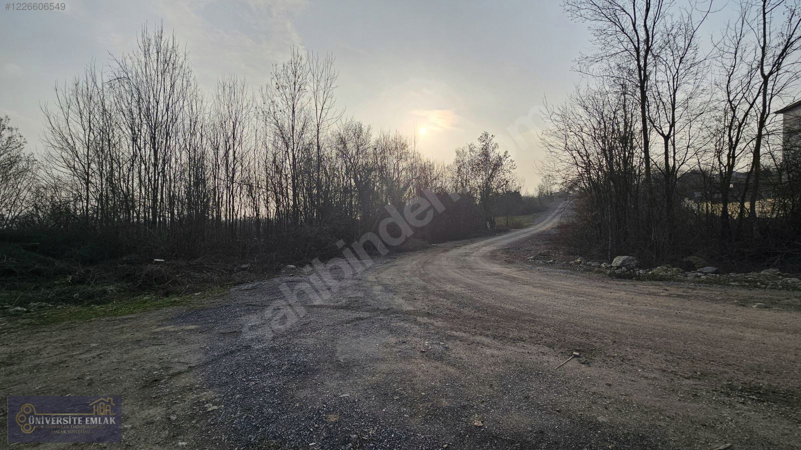 ÜNİVERSİTE EMLAKTAN KONURALP DE SATILIK ARSA 4 KAT İMARLI 6278M2 - DÜZCE MERKEZ fotoğraf 3