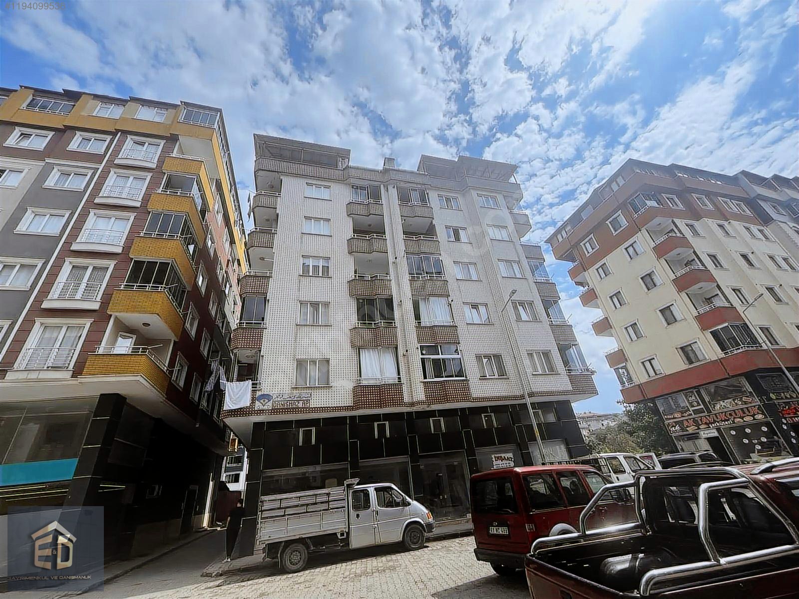ARAKLI MERKEZ'DE SATILIK 200M2 DOĞALGAZLI DUBLEX DAİRE - TRABZON ARAKLI fotoğraf 2