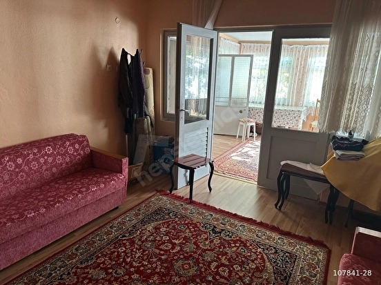 BABAESKİ ORUÇLU KÖYÜNDE 604 M2 ARSA İÇİNDE BAHÇELİ MÜSTAKİL EV - KIRKLARELİ BABAESKİ fotoğraf 4