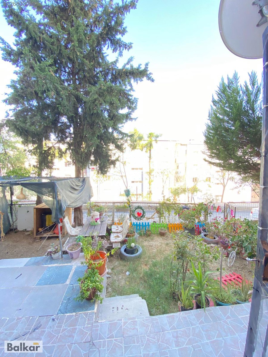 YURDOĞLUNDA FULL YAPILI BAHÇELİ 3+1 DOĞALGAZLI DAİRE - İZMİR KARABAĞLAR fotoğraf 2
