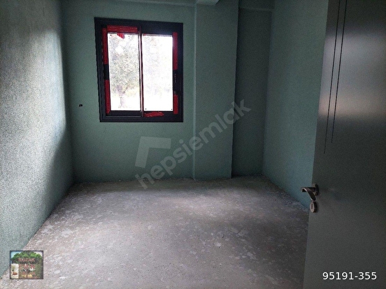 KOZAK YUKARIBEY MAH DE BERGAMA AYVALIK ANA YOLUNA CEPHELİ 8800M2 FISTIKLIK - İZMİR BERGAMA fotoğraf 4
