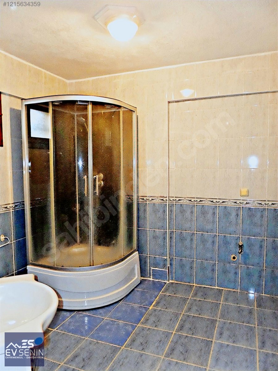 BAŞİSKELE SEYMEN MAH'DE 4+1 MÜSTAKİL BAHÇELİ SATILIK LÜKS VİLLA - KOCAELİ BAŞİSKELE fotoğraf 2