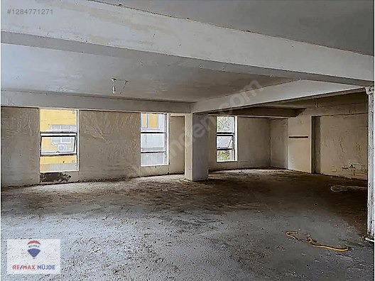 ANA CADDE ÜSTÜ SIFIR,KIRALIK OTOPARKLI KOMPLE BINA - İSTANBUL GÜNGÖREN fotoğraf 12