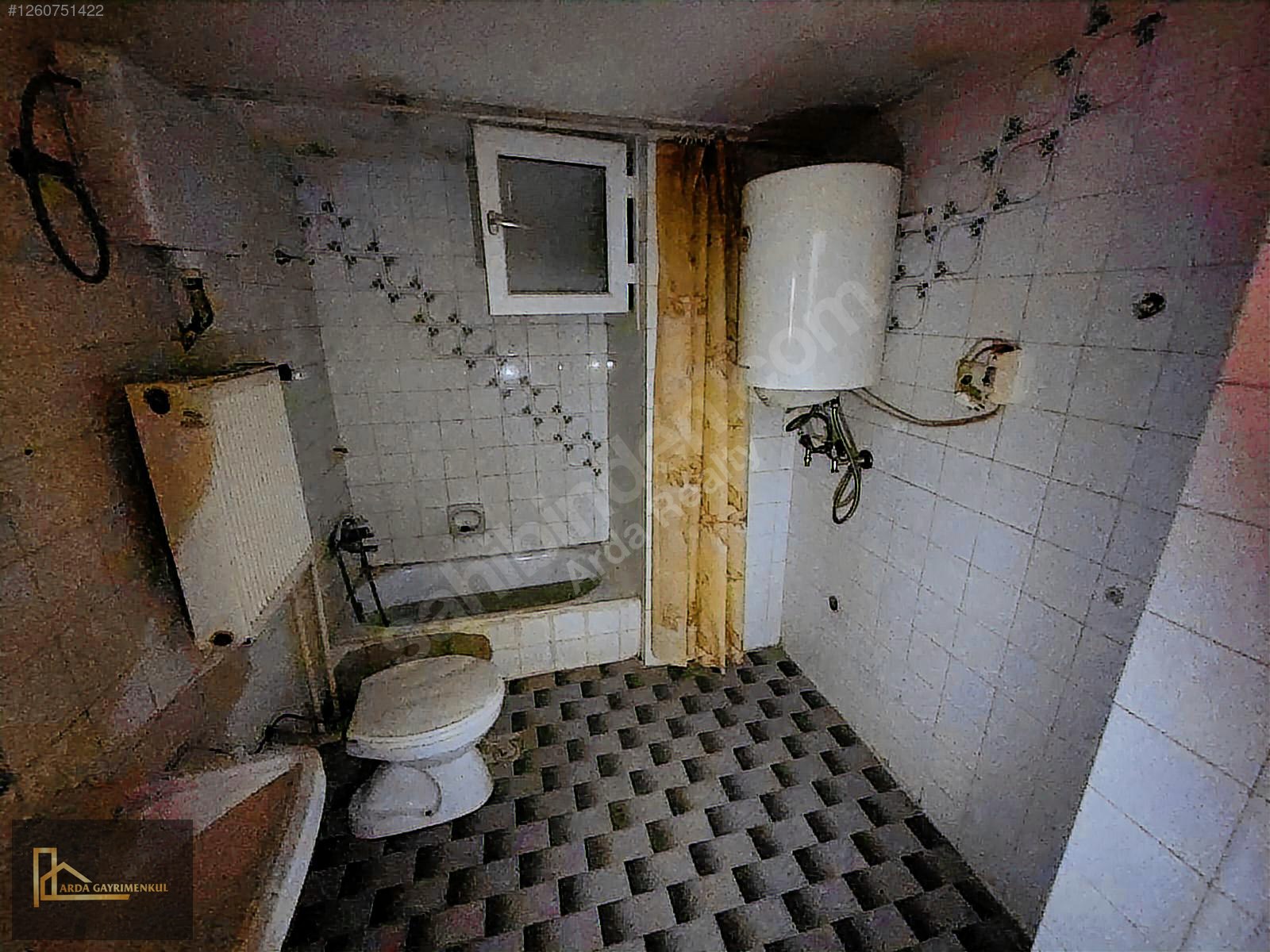 K.YAKA ÇARŞI YAKINI ARAKAT ÇİT CEPHE ÇİFT BALKON 3+1 120 M2  - İZMİR KARŞIYAKA fotoğraf 3