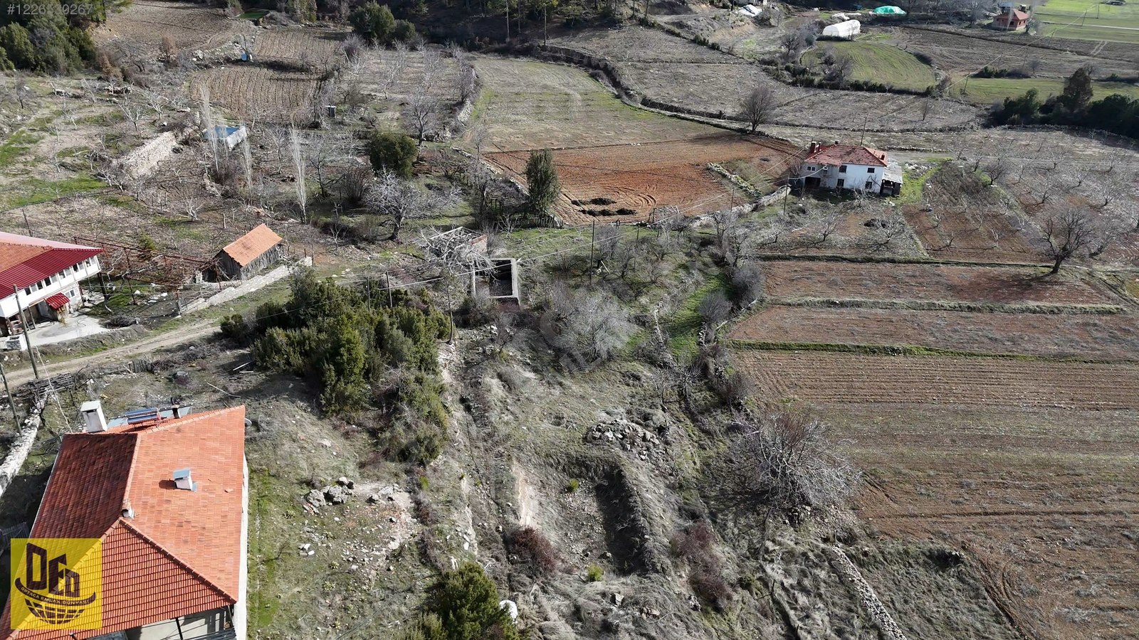 Doktor Hakim Mühendis Diyarı Kolakta Satılık Yanyana 3 Adet Arsa - DENİZLİ ÇAMELİ fotoğraf 3