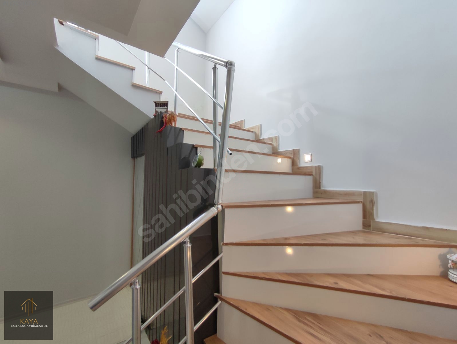 KAYA GAYRİMENKUL'DEN ÇOCUK KENT CİVARI SATILIK 3+1 DUBLEX DAİRE - UŞAK MERKEZ fotoğraf 7