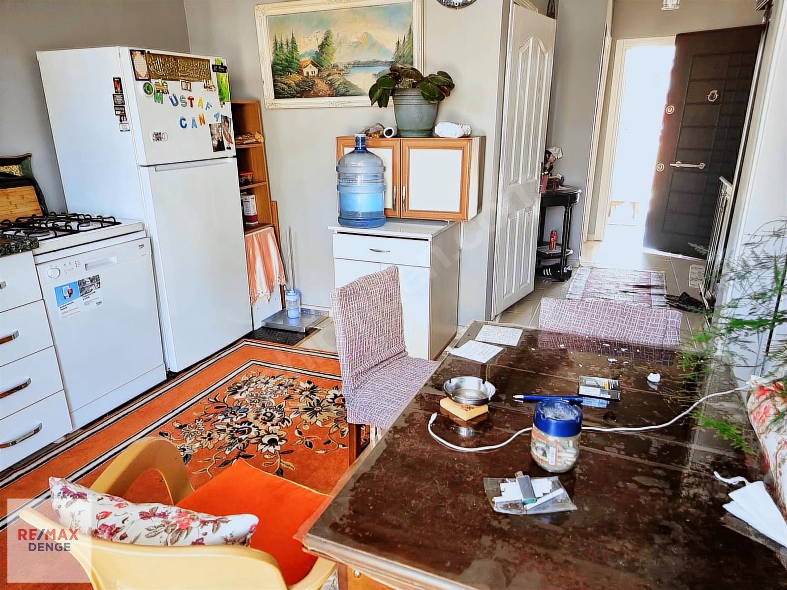İKİ AİLENİN YAŞAMASINA UYGUN SATILIK DUBLEKS DAİRE - İSTANBUL BAYRAMPAŞA fotoğraf 11