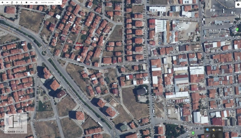KEMALÖZ MAH.SİNDE BODRUM + 2 KATA MÜSADELİ 187 m2 SATILIK ARSSA - UŞAK MERKEZ fotoğraf 2