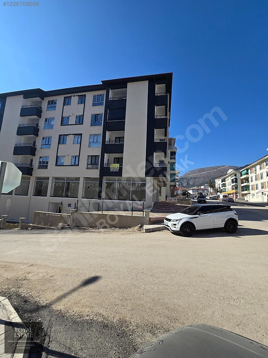 ROYAL EMLAKTAN SIFIRFUL +FUL EŞYALI 1+1 ÇOK İYİ KONMDA DAİRE - AMASYA MERKEZ fotoğraf 33