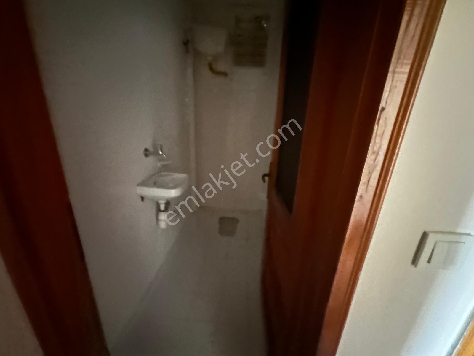 Baki Emlak'tan Kartal Kordonboyu Sahılde 3+1 Geniş Daire - İSTANBUL KARTAL fotoğraf 7
