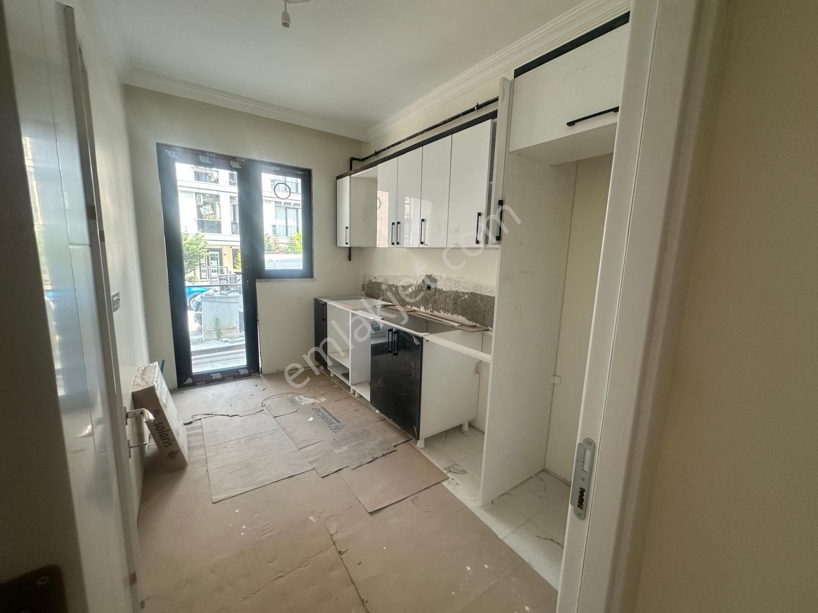 Baki Emlaktan Orhantepede 2+1 Geniş Daire - İSTANBUL KARTAL fotoğraf 2