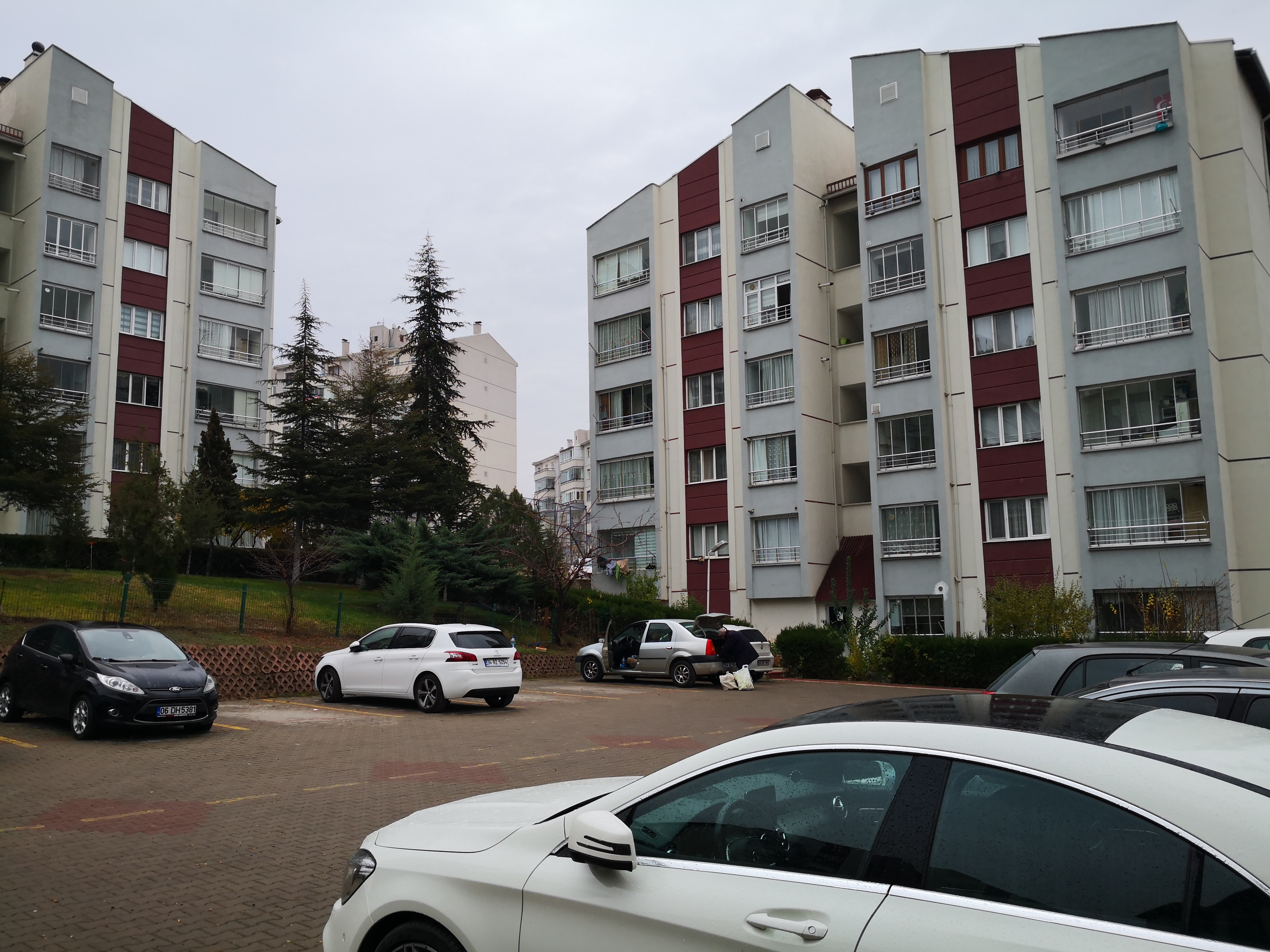 Ankara Batıkent Batısitesi’nde Masrafsız,Ara Kat,Sosyal Olanaklara Komşu Satılık - ANKARA YENİmahalle fotoğraf 23