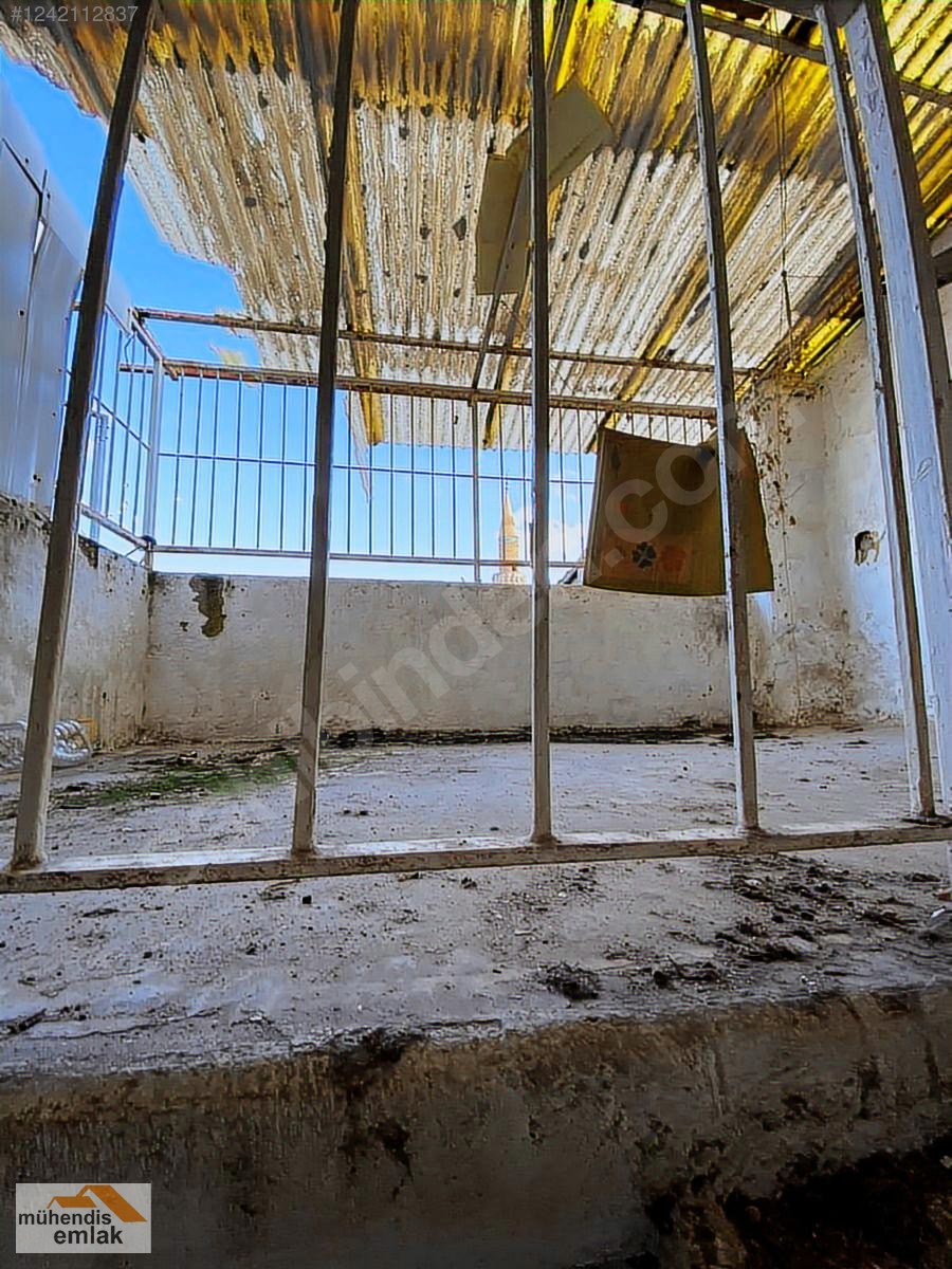 MÜHENDİS EMLAKTA KONAK TUZCU MH 62M2 2 KATLI KOMPLE BİNA SATILIK - İZMİR KONAK fotoğraf 3