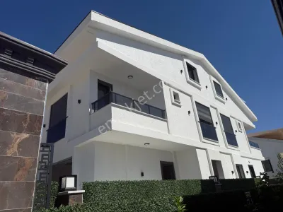Didim Efeler Mahallesinde 3+1 Sıfır Yapılı Villa - AYDIN DİDİM fotoğraf 16