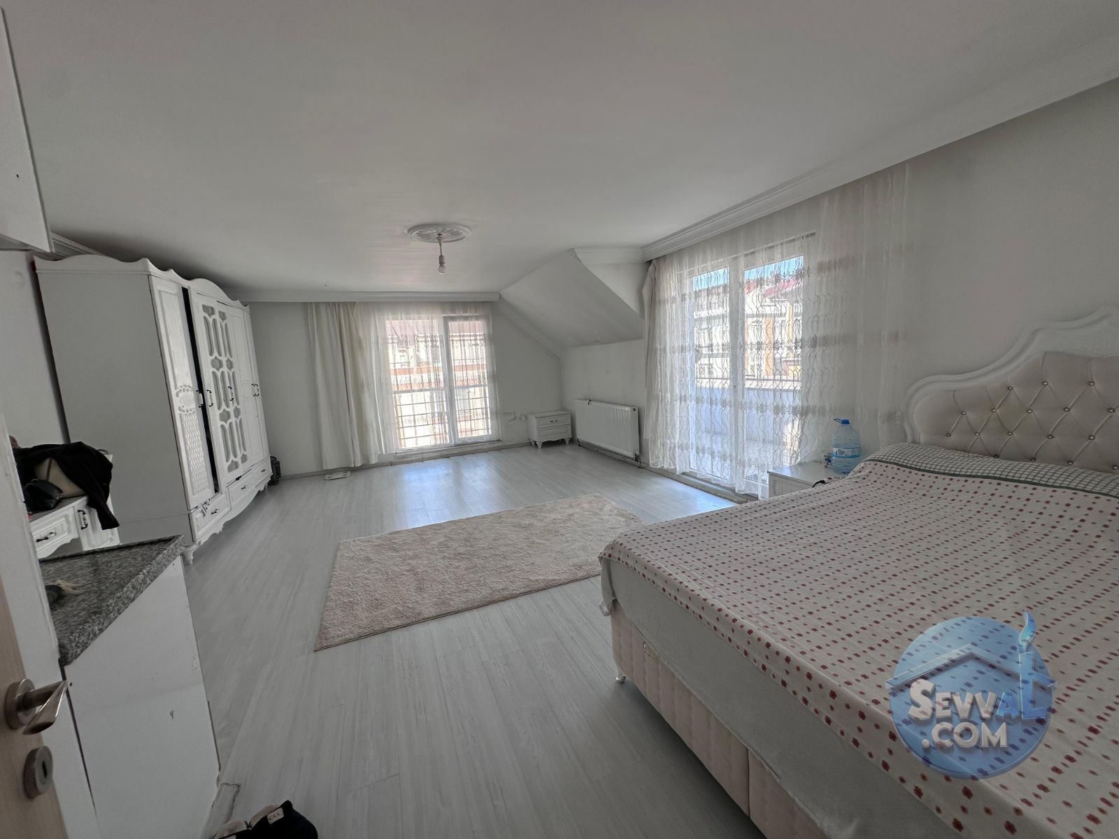KÖRFEZ GÜNEY MH. MERKEZİ YERDE SATILIK 3+1 DUBLEKS GENİŞ DAİRE - Kocaeli Körfez fotoğraf 4