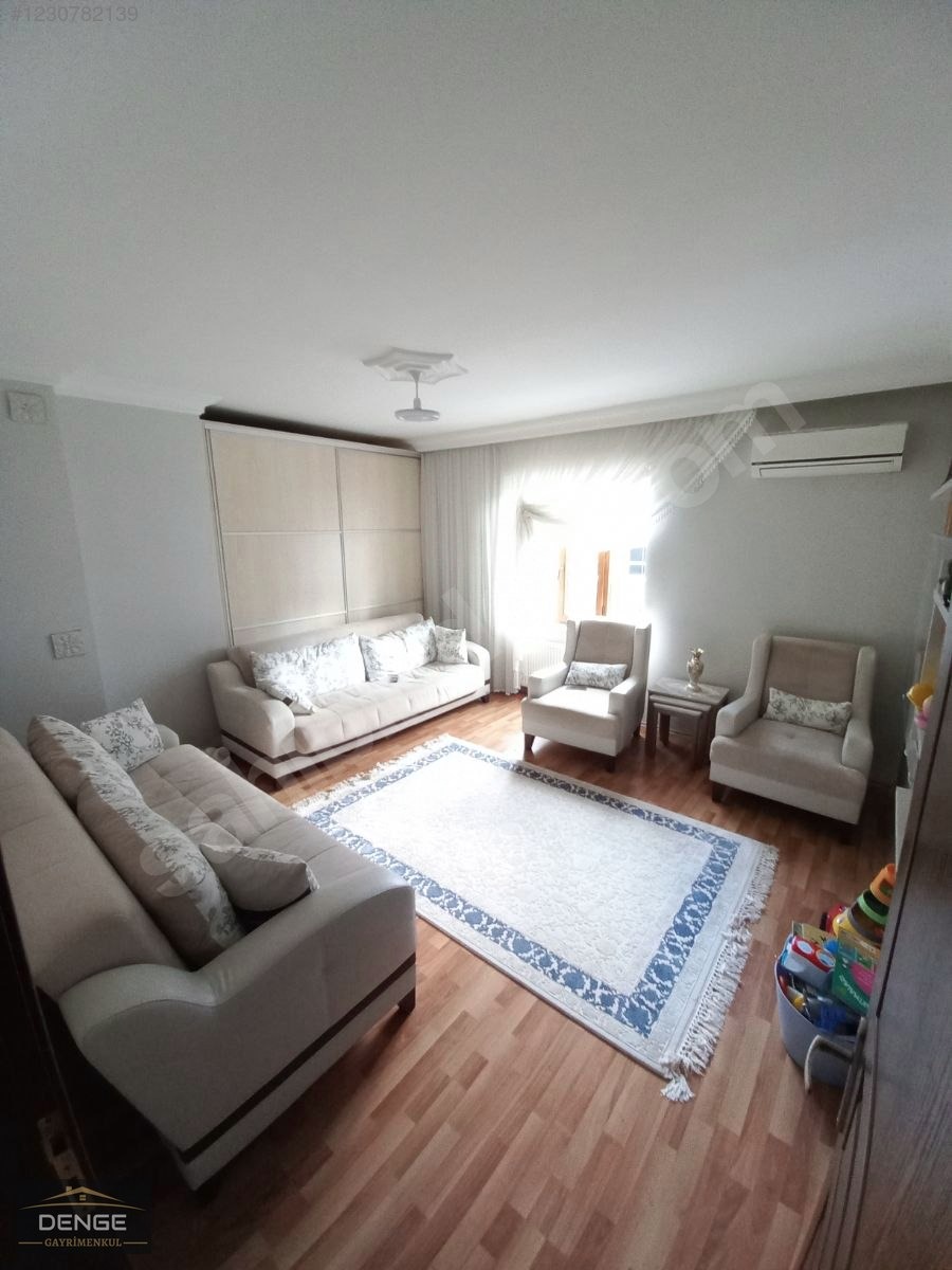 DARICA MERKEZDE, ÇARŞIDA GENİŞ 3+1 SATILIK ARA KAT DAİRE - KOCAELİ DARICA fotoğraf 6