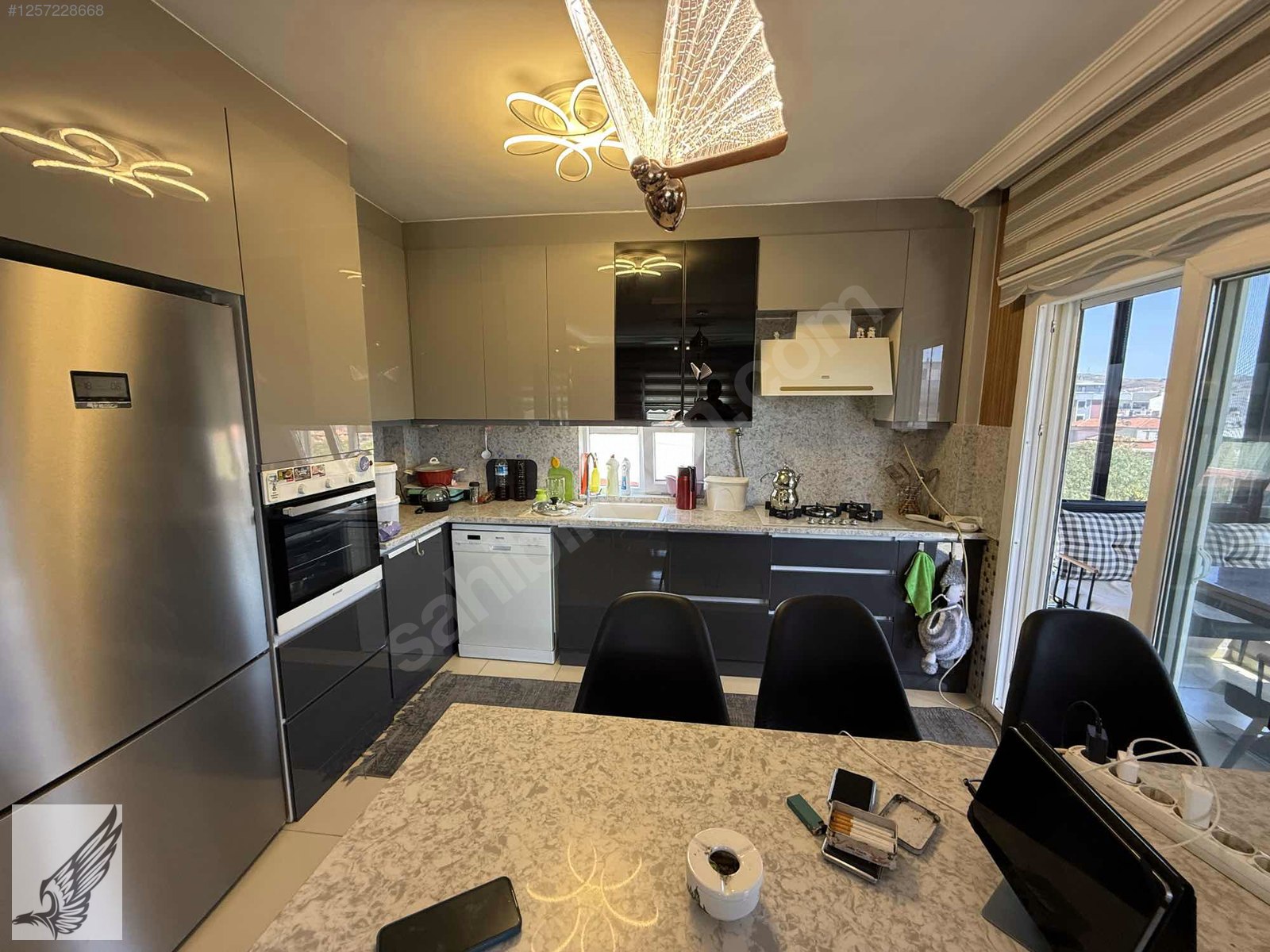 ÇOLAKİBRAHİMBEYDE ÖNÜ AÇIK ÇİFT CEPHELİ 3+1 FIRSAT DAİRE - İZMİR SEFERİHİSAR fotoğraf 2