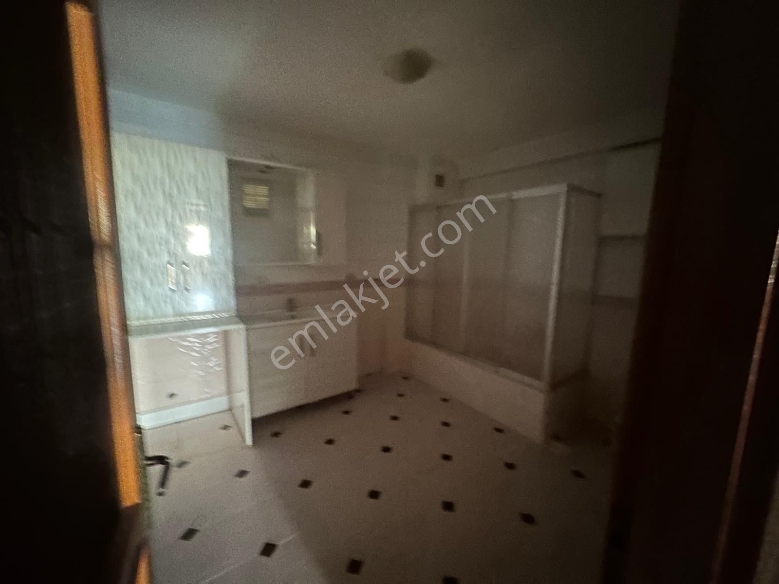 Baki Emlak'tan Kartal Kordonboyu Sahılde 3+1 Geniş Daire - İSTANBUL KARTAL fotoğraf 11