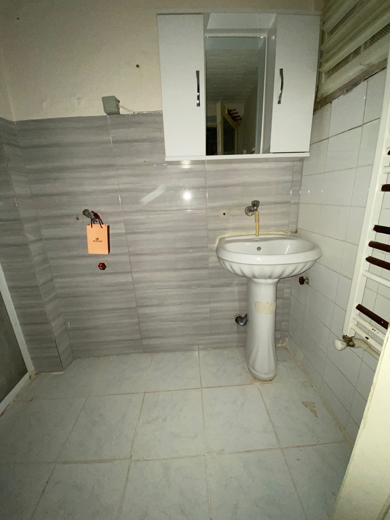 Manisa Şehzadeler Alaybey Mah. Satılık 1+1 Kapalı Mutfak - MANİSA ŞEHZADELER fotoğraf 8