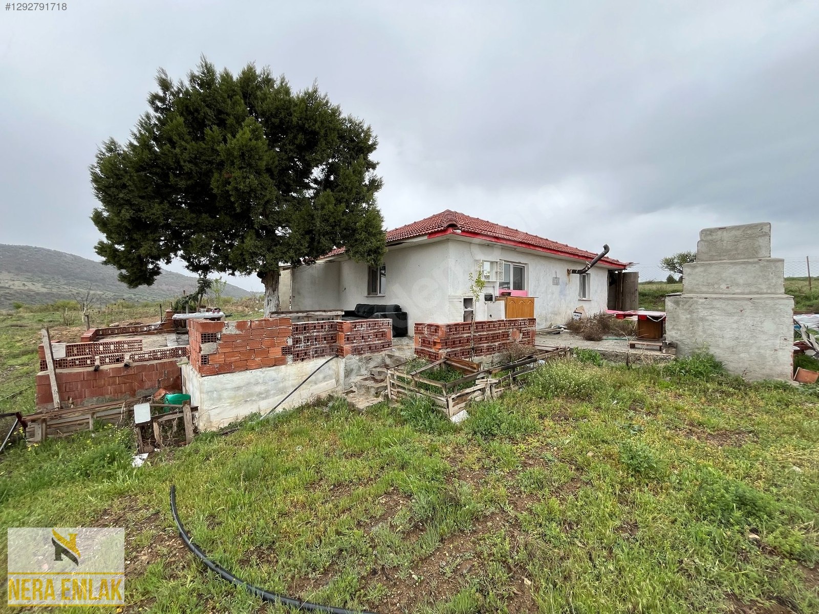 ÇARDAK'DA TEK TAPU BAHÇELİ MÜSTAKİL EV VE ARSASI 5.648m2 - DENİZLİ ÇARDAK fotoğraf 13