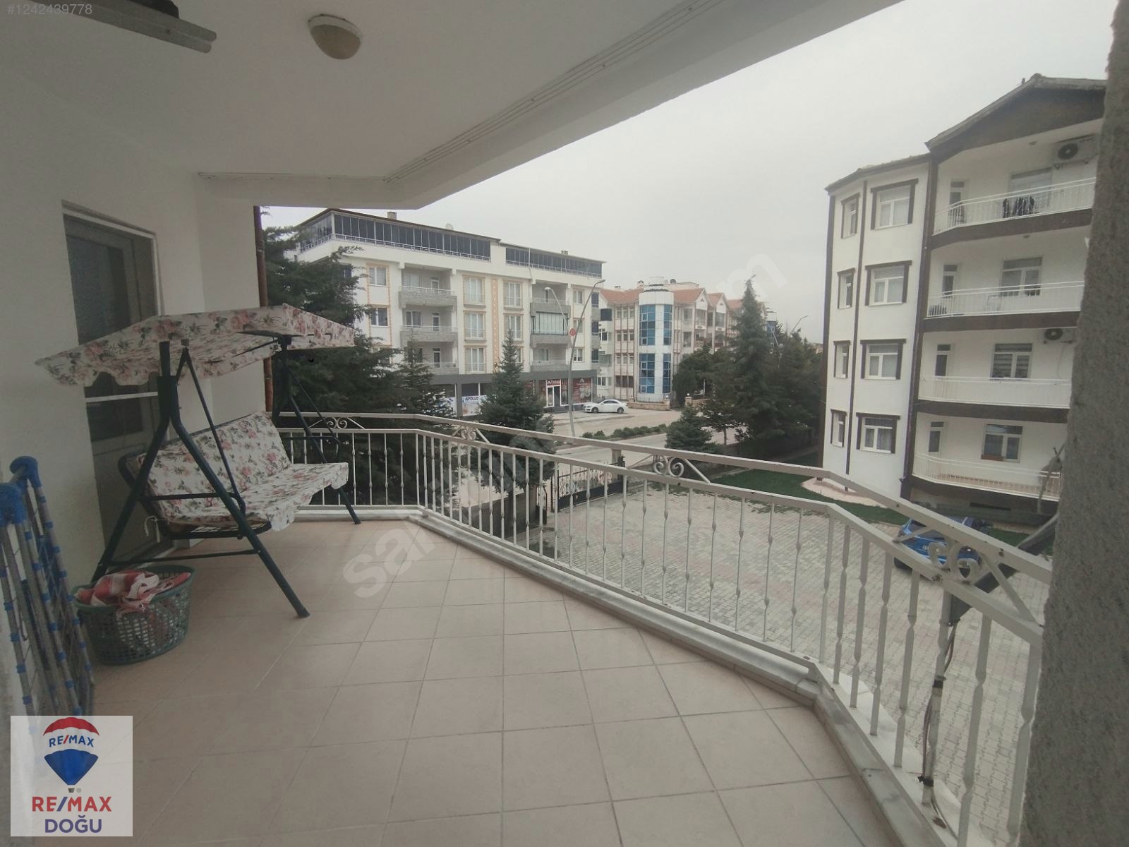 REMAX DOĞU'DAN ATAŞEHİRDE ARSA FİYATINA 4+1 220 M2 DAİRE - ELAZIĞ MERKEZ fotoğraf 3