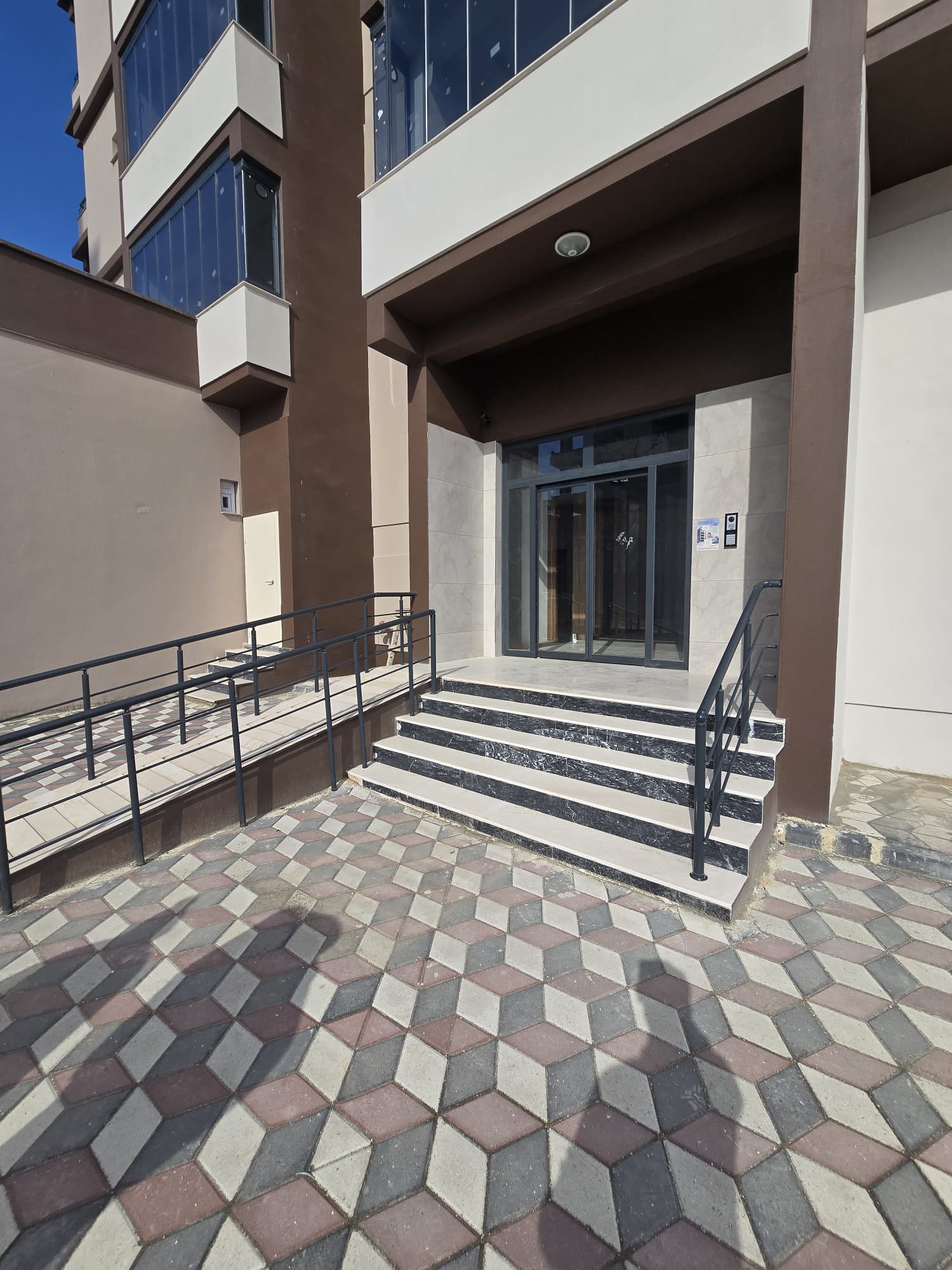 FIRSAT!!! KUYULUKTA 2. ÇEVRE YOLU YANI 3+1 200M2 TERASLI DAİRE - MERSİN MEZİTLİ fotoğraf 16