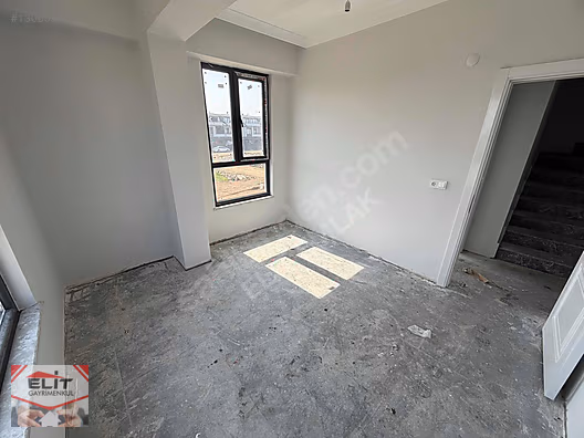 KOCAALİ SAHİLDE SATILIK HAVUZLU 3+1 TRİPLEKS VİLLA - SAKARYA KOCAALİ fotoğraf 3