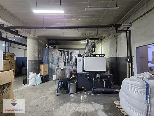 APEK ÜRETMEN IŞ MERKEZINDE SATILIK 90 M2 DÜKKAN - İSTANBUL EYÜPSULTAN fotoğraf 3