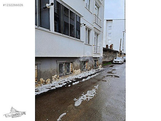EMİR EMLAK GAYRİMENKULDEN SATILIK YARI BODRUM EŞYALI APART ÇARŞI - KARS MERKEZ fotoğraf 9