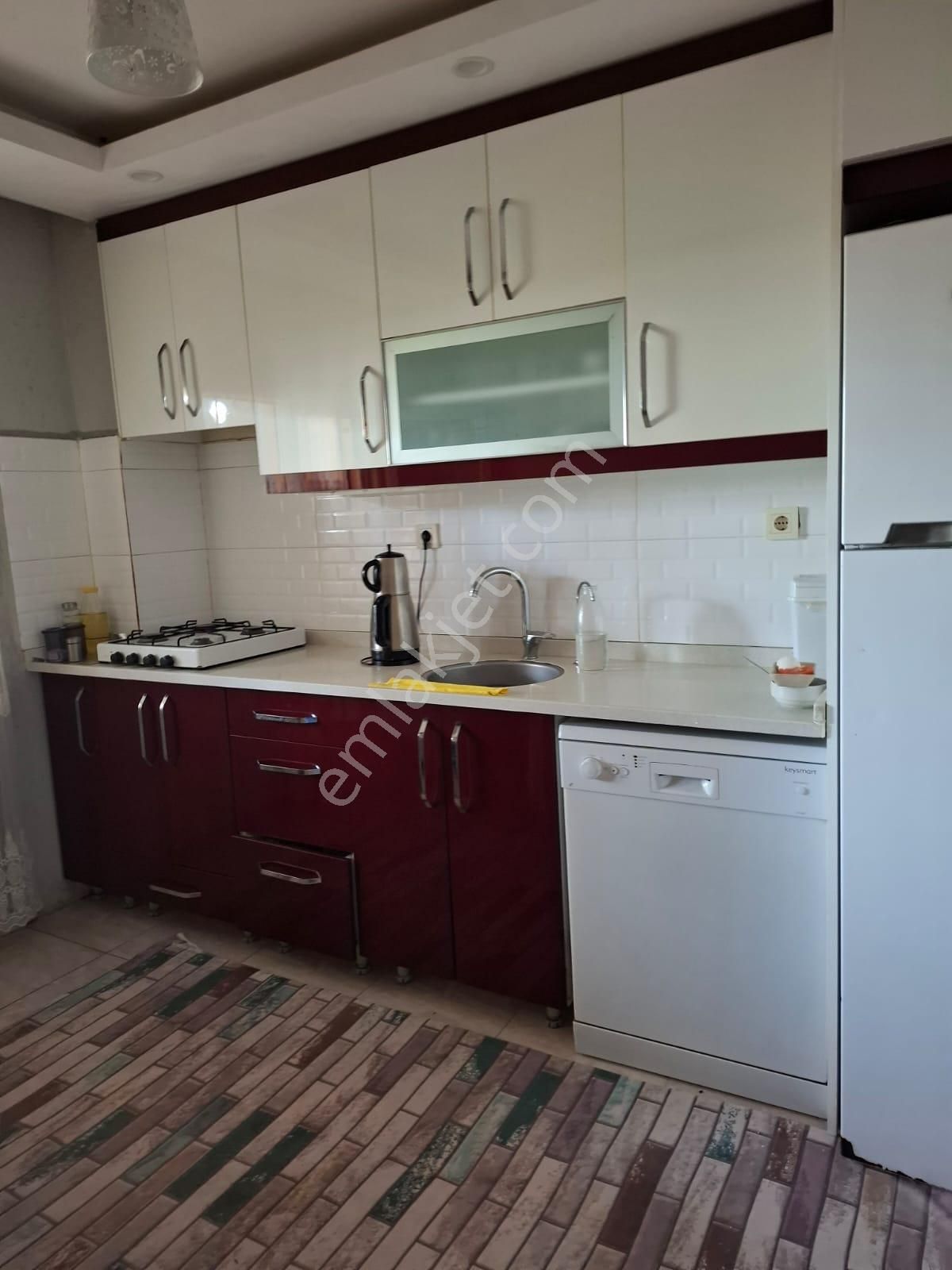 Yamanlar Çeşme Durağı 7345 Sokak No.30 Da 128m2 Mustakil Konple 2 Katlı