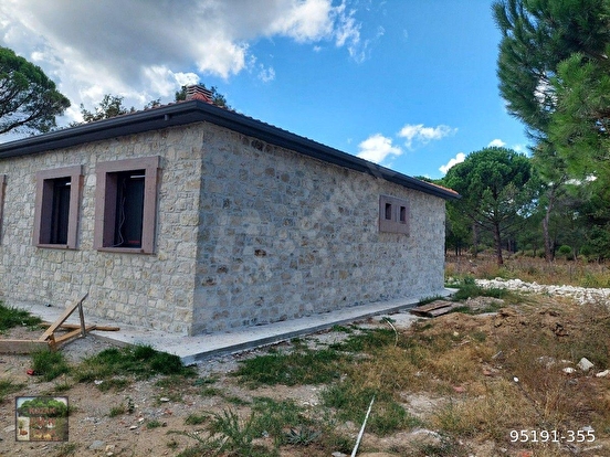 KOZAK YUKARIBEY MAH DE BERGAMA AYVALIK ANA YOLUNA CEPHELİ 8800M2 FISTIKLIK - İZMİR BERGAMA fotoğraf 6