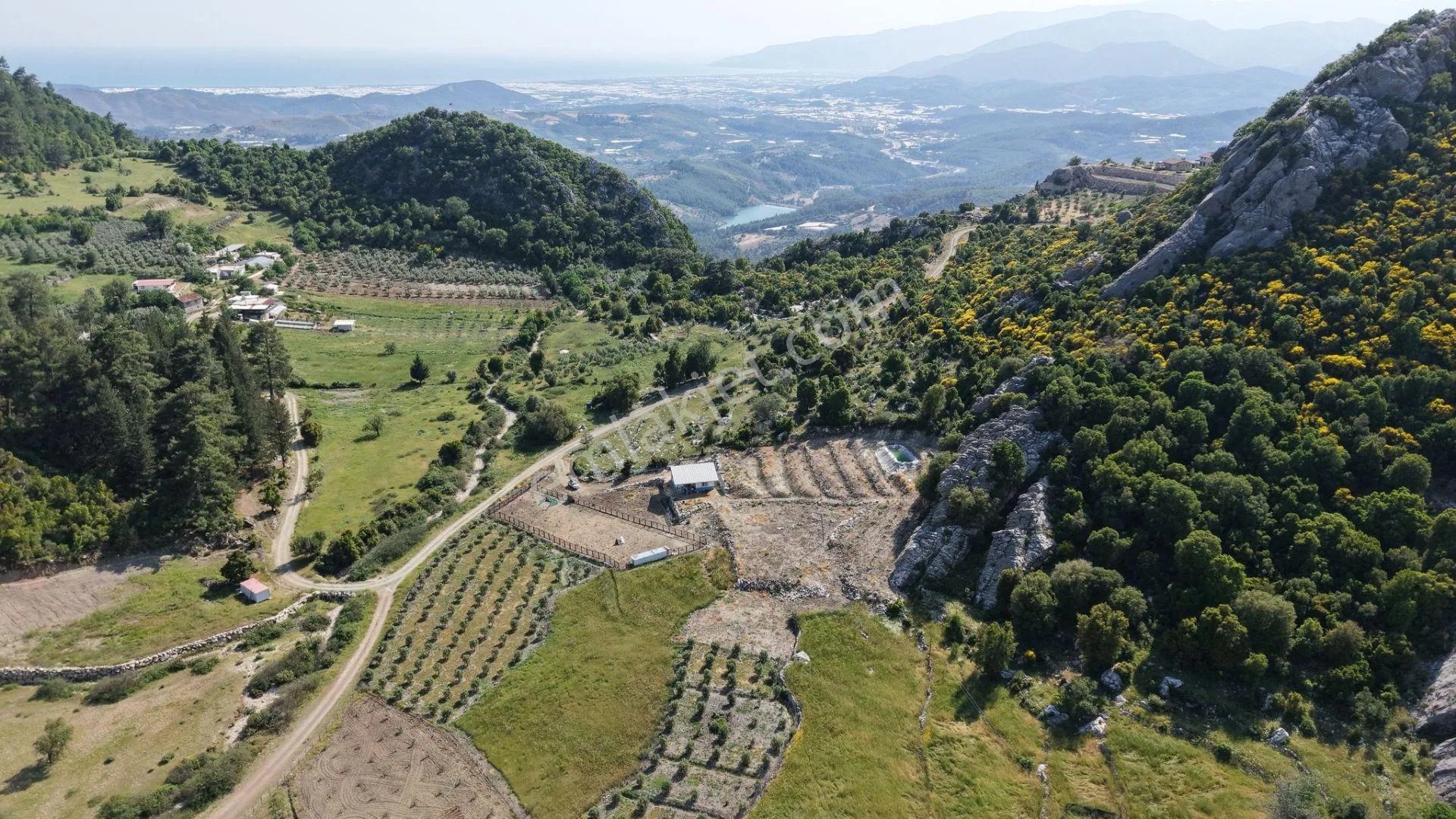 Kumluca İncircik Mahallesinde Satılık Çiftlik-tarla-bahçe - ANTALYA KUMLUCA fotoğraf 8