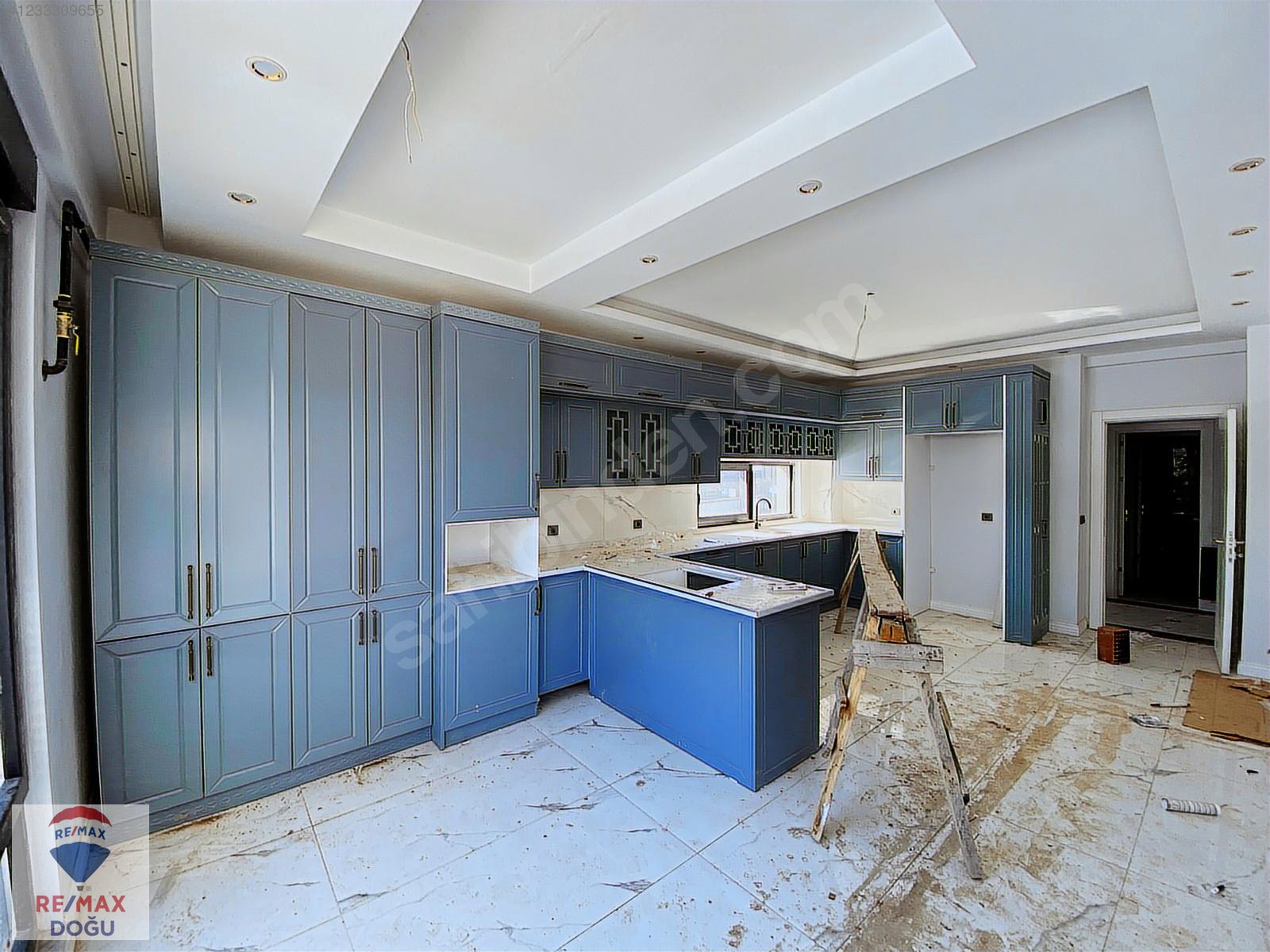 [REMAX DOĞU] MALATYA CADDESİ'NDE MODERN TASARIM HAVUZLU VİLLALAR - ELAZIĞ MERKEZ fotoğraf 6