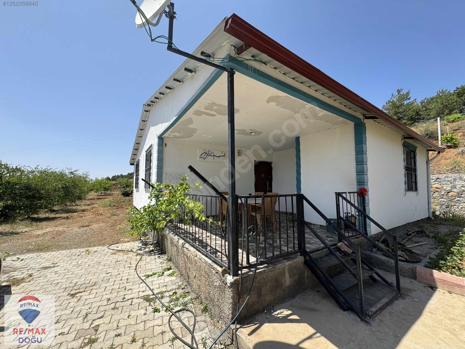 REMAX DOĞUDAN GEZİNDE SATILIK 2.500 M2 BAHÇELİ EV - ELAZIĞ MADEN fotoğraf 9