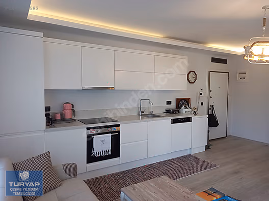 TURYAP ÇEŞME ALTINYUNUS DENİZE YAKIN KİRALIK 2+1 REZİDANS DAİRE - İZMİR ÇEŞME fotoğraf 3