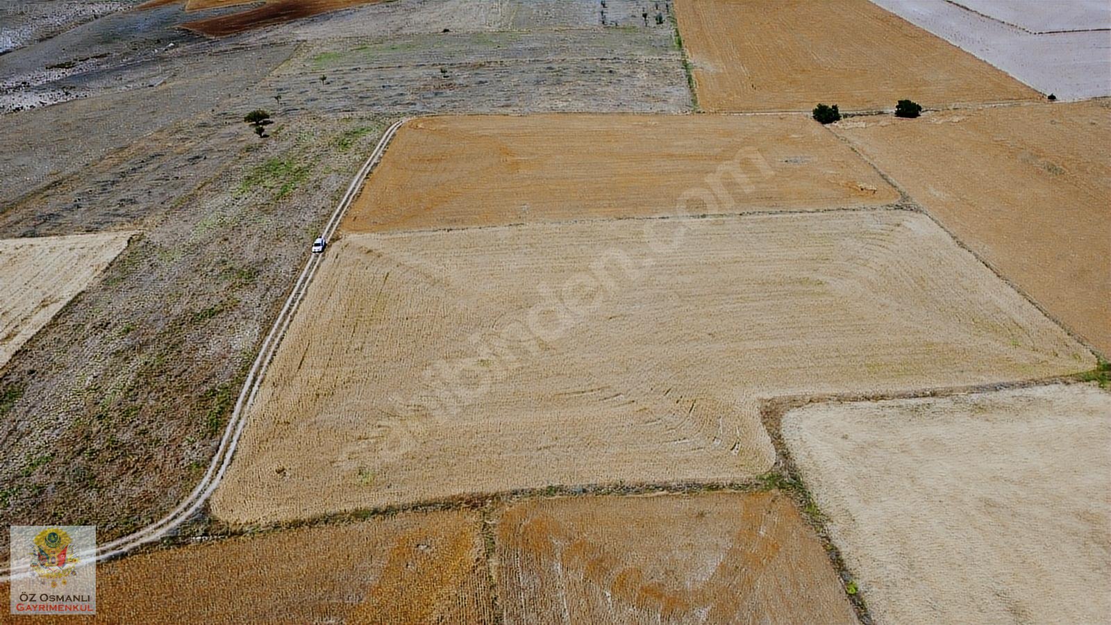 SULTANDAĞINDA 9.300 M2 KÖYE YAKIN SATILIK DÜZ TARLA - AFYONKARAHİSAR SULTANDAĞI fotoğraf 14