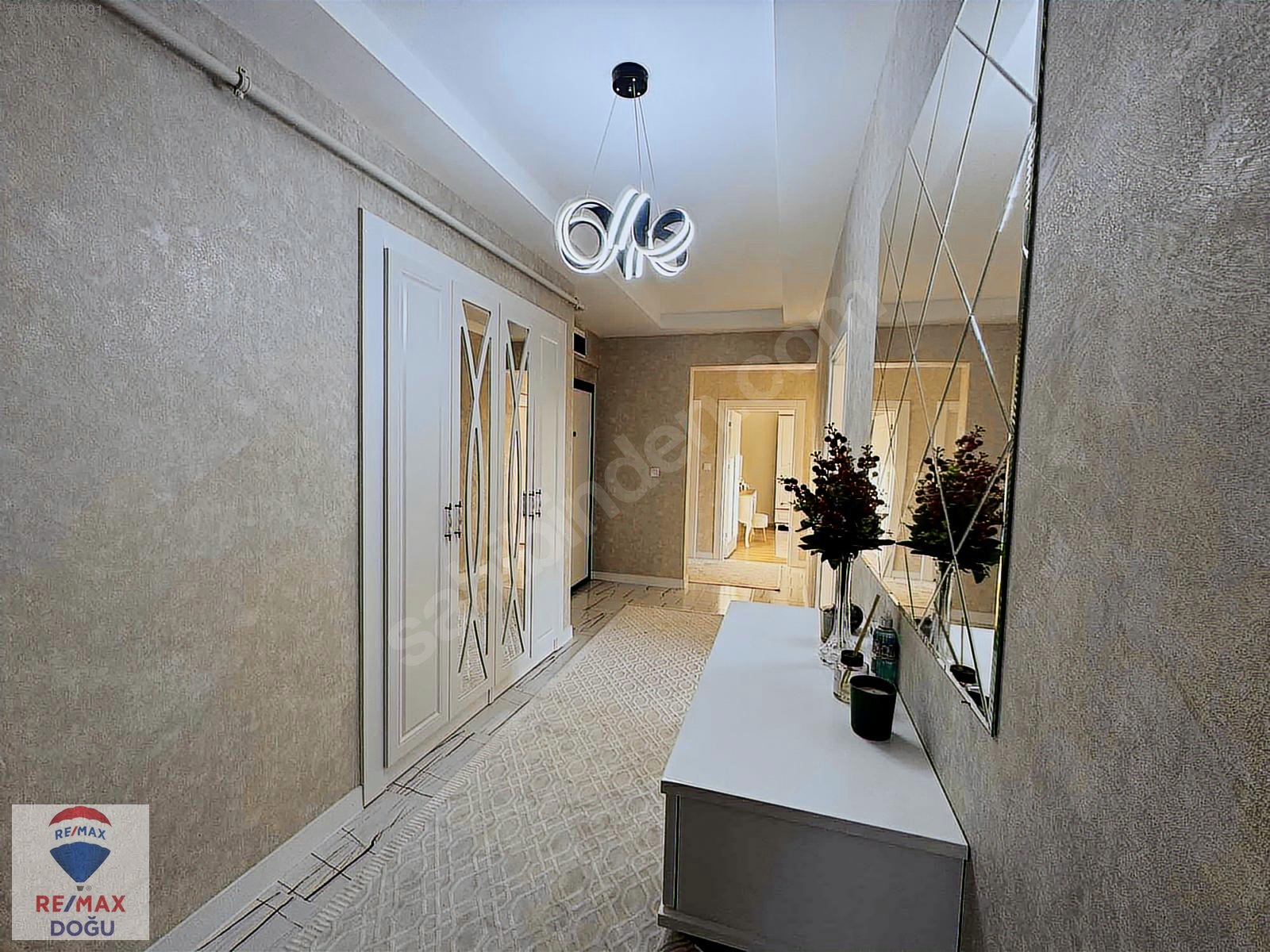 REMAX DOĞUDAN SÜRSÜRÜ MAH SATILIK 3+1 FIRSAT DAİRE - ELAZIĞ MERKEZ fotoğraf 2