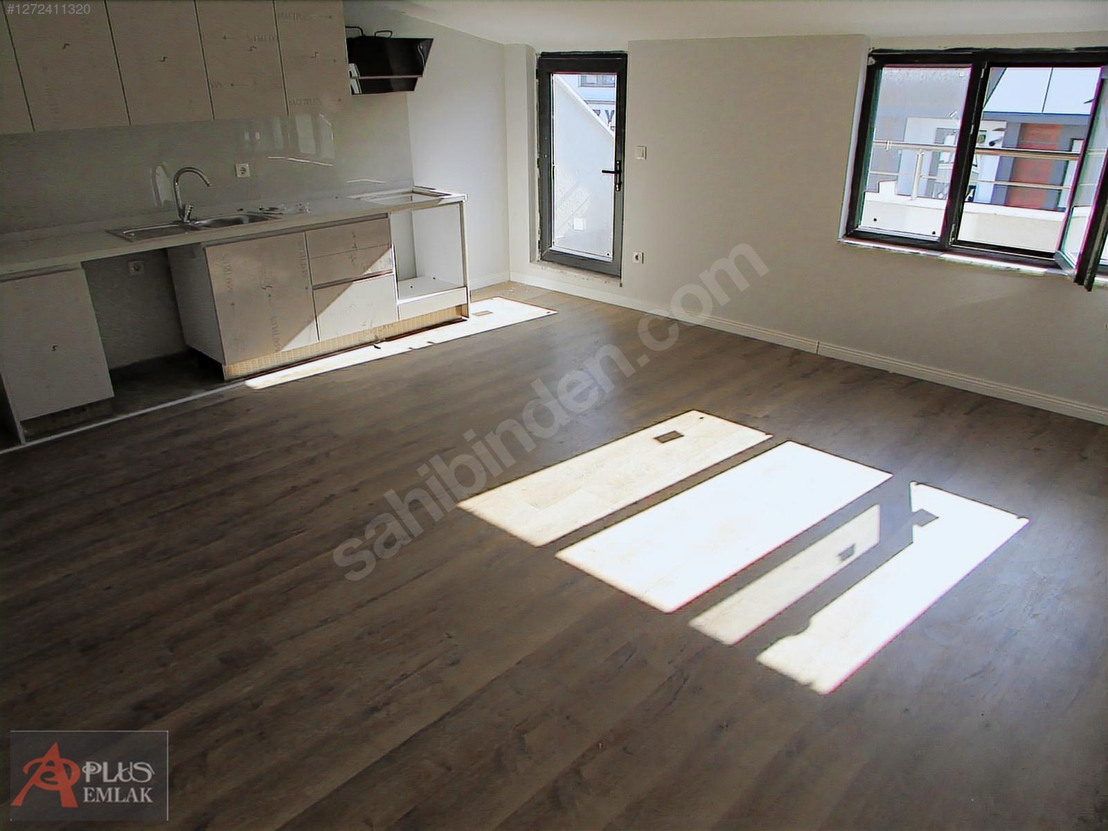 İKİ AYRI DAİRE ŞEKLİNDE 4+2 ASANSÖRLÜ 190M2 GÜNEY CP. 10500000TL - İSTANBUL ÇEKMEKÖY fotoğraf 3