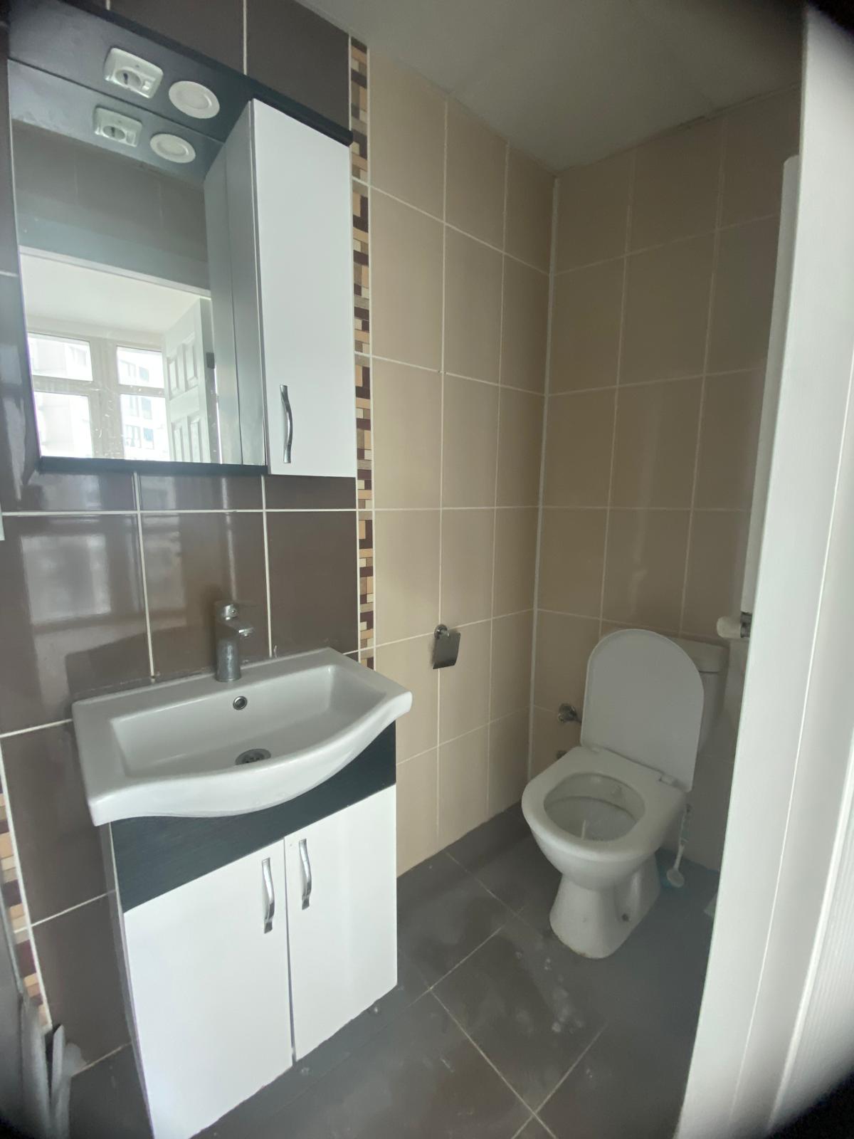 Metrobüs 10 dakika mesafe fi tower site satilik daire 2+1  - İSTANBUL ESENYURT fotoğraf 3