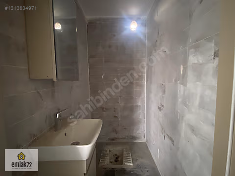 EMLAK 72 'Den Yeni Ticaret Merkezi'nde Satılık 3 Katlı İşyeri - BATMAN MERKEZ fotoğraf 6
