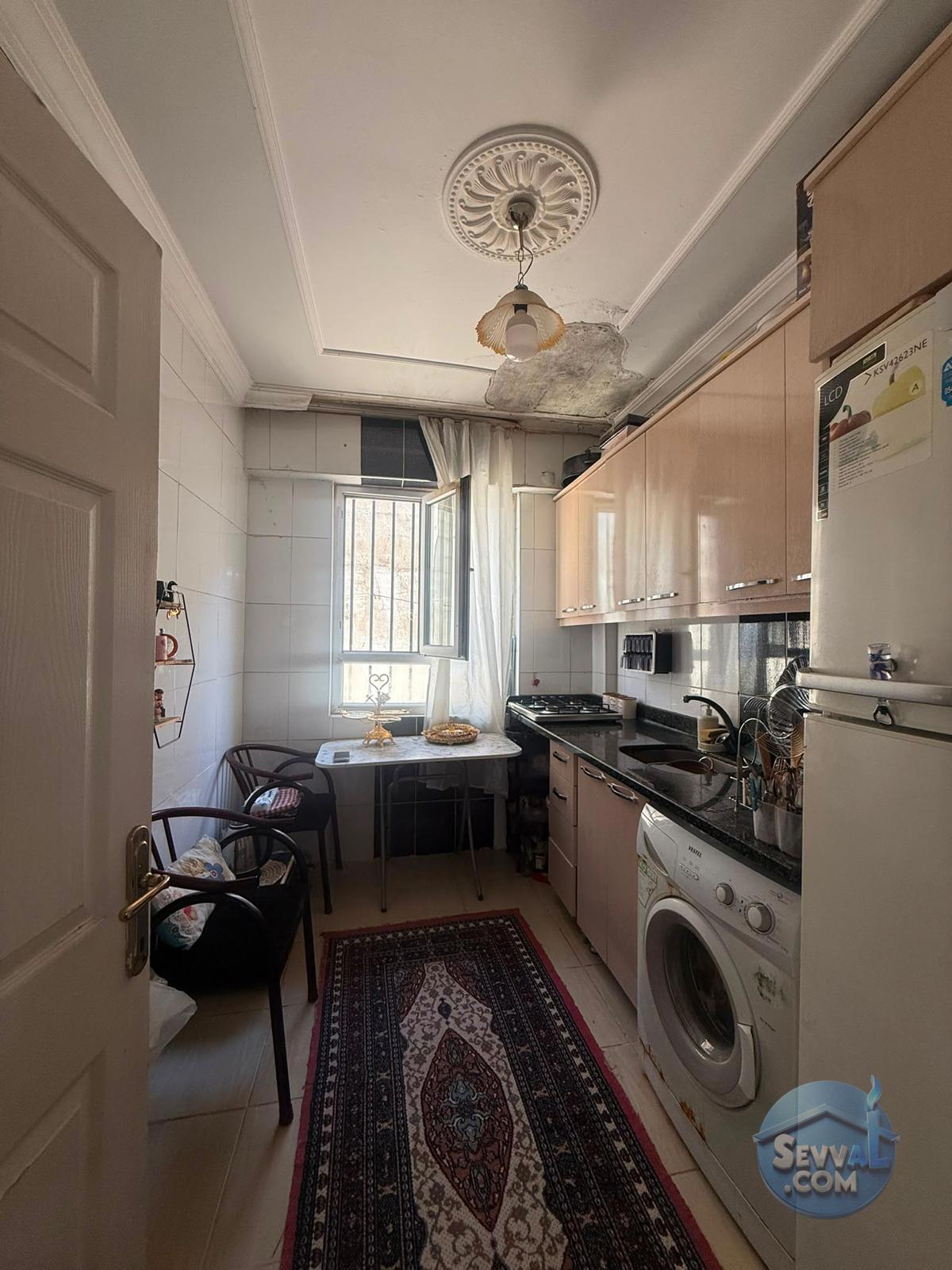AHMET YESEVİ MAH. YARI BODRUM KAT 3 ODALI 90 m2 DOĞALGAZ KAPIDA BAHÇELİ SATILIK  - ŞANLIURFA HALİLİYE fotoğraf 4